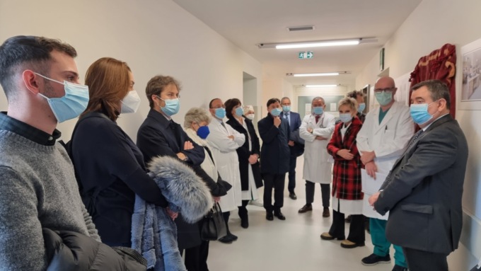 Una donazione cambia il volto della Terapia Intensiva dell’Ospedale Civile