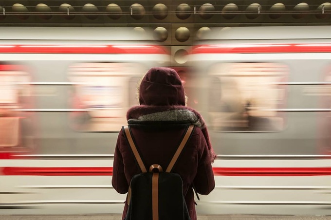 Quaranta treni al giorno saltati a causa del Covid: ecco come organizzare uno spostamento