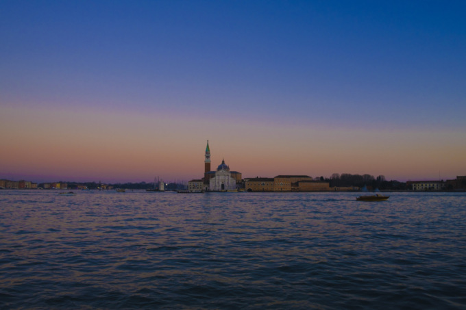 Venezia deserta e senza turisti: un giorno nella Serenissima travolta dal Covid