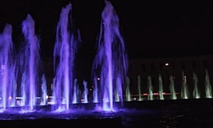 Dal 24 marzo la fontana di piazzale Giovannacci si illumina con i colori della bandiera ucraina