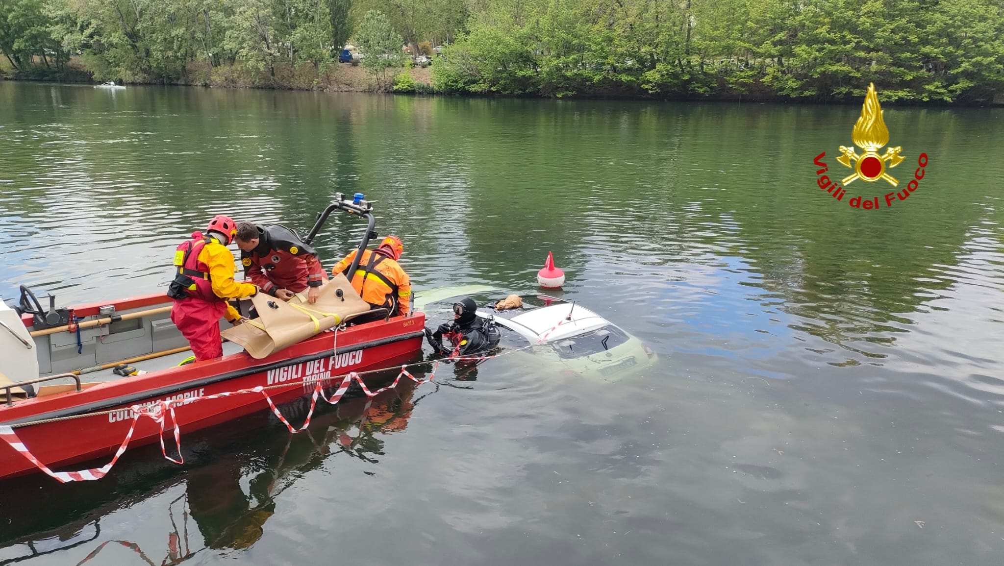 auto nel po a torino