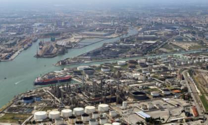 Vendita capannone Petrolchimico di Porto Marghera, il Pd all'attacco: "Inaccettabile"