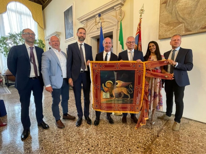 Turismo, firmato il memorandum tra Adac e Regione Veneto. Zaia: “Amici tedeschi, ben tornati a casa!”