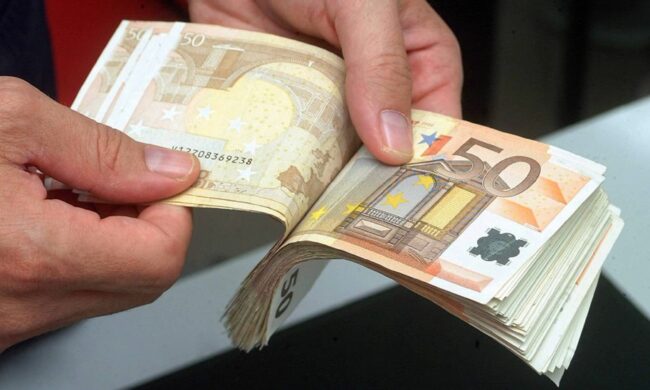 Quanto costa la guerra in Ucraina? Ai veneziani 1000 euro a famiglia…