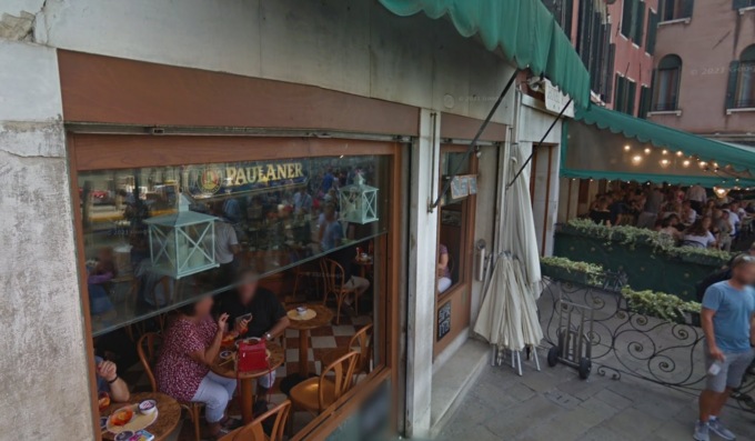 Due caffè al banco a 24 euro a Venezia: “Delle recensioni negative ce ne freghiamo”