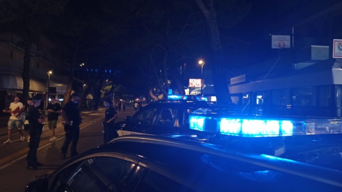 Sicurezza a Jesolo, da lunedì 1 agosto arrivano i rinforzi. Il sindaco: “Sparatoria? Ci costituiremo parte civile”