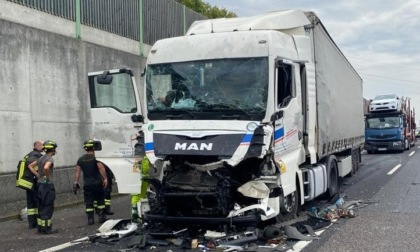 Tir a fuoco sul Passante di Mestre, traffico in tilt anche per altri incidenti in A4 e A57