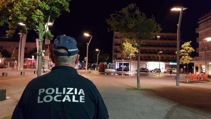 Jesolo, dopo la sparatoria interviene il sindaco: “Serve certezza della pena e pugno duro con rimpatri ed espulsioni”