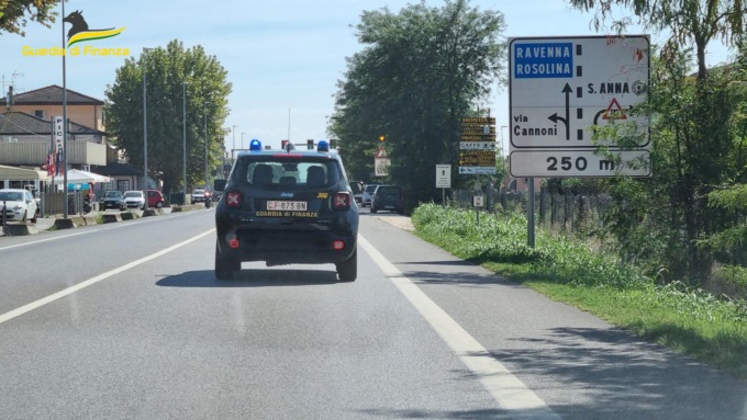 Riesce a ottenere un finanziamento di 450mila euro dallo Stato per la sua azienda “fantasma”