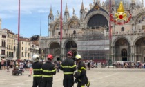 Foto e video del sopralluogo al campanile di San Marco dopo i distacchi di frammenti