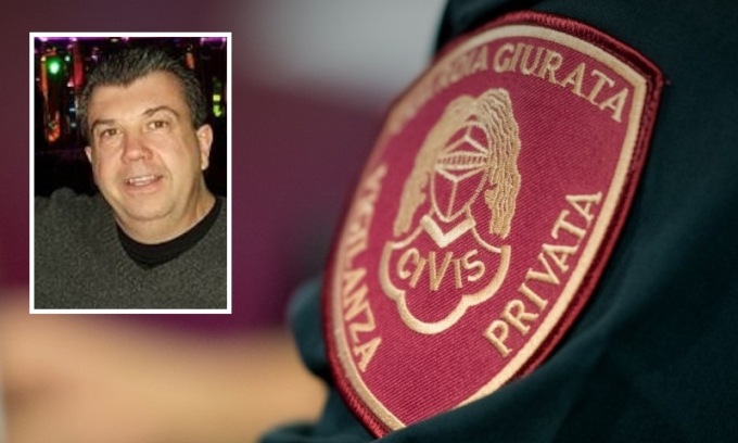 Il rapinatore gli spara addosso, lui riesce comunque a disarmarlo e a farlo arrestare: ecco chi è l’eroe