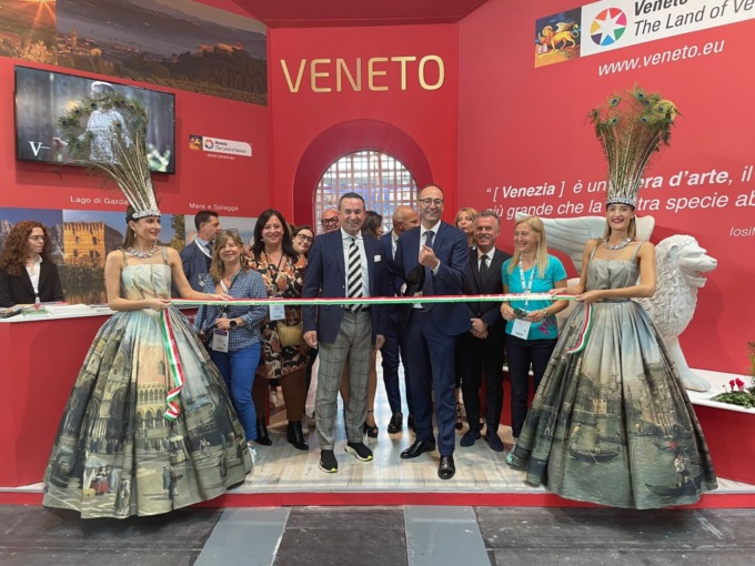 TTG Rimini, Caner: “Vetrina per il turismo, il Veneto racconta il suo territorio con 50 operatori presenti allo stand regionale”