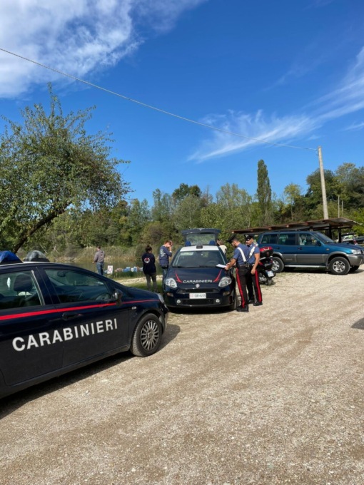 Si immerge nelle acque del lago e muore per arresto cardiaco: la vittima è Fausto Zampieri