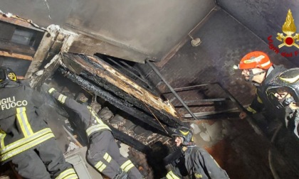 Incendio nella notte in Cannaregio: 4 intossicati, due sono bambini