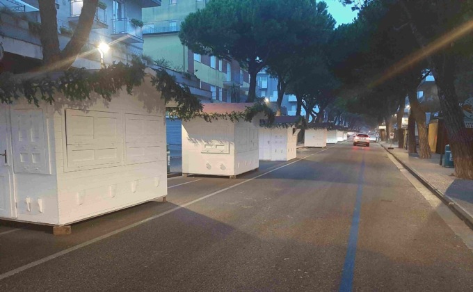 Il Natale non si fa in un giorno: Jesolo ha iniziato i lavori per la sua trasformazione…