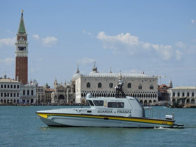 Ex dipendente di una società municipalizzata dei trasporti veneziana denunciato per peculato: scatta il sequestro preventivo