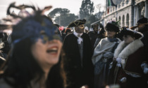 Carnevale Venezia 2023: in Piazza San Marco sfilano le maschere tradizionali cinesi