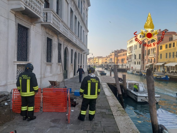 Perdita di gas in sestiere Cannaregio: Vigili del fuoco in azione