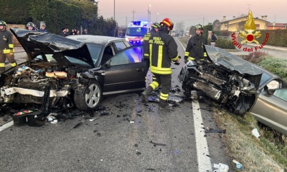 Drammatico incidente a Scorzè: le foto del frontale tra due auto
