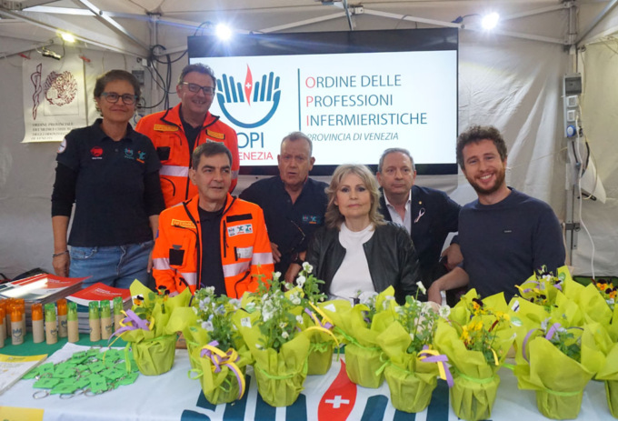 Infermieri e medici veneziani uniti: “Stop alla violenza contro gli operatori sanitari”