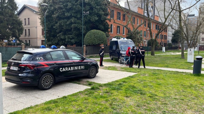 Parroco eroe blocca il ladro dell’Est Europa e impedisce il furto sacrilego in chiesa