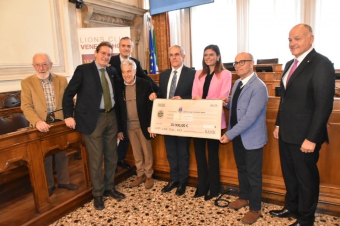 Diecimila euro di fondi Lion Club devoluti a due case famiglia di Venezia