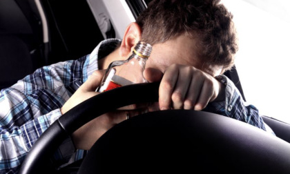 Tracce di sangue nell'alcol: 11 automobilisti (su 39 controllati) beccati ubriachi al volante