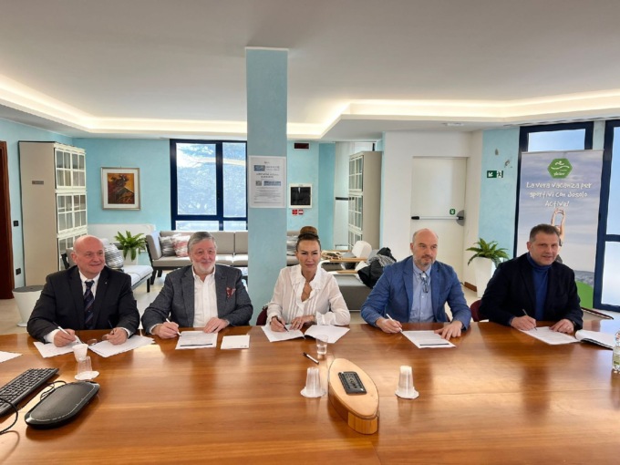Premi in denaro (a partire da 500 euro) per i lavoratori stagionali