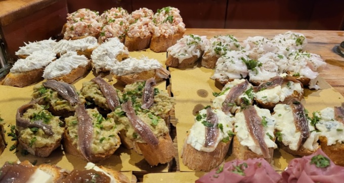 Cicchetti superstar su Sky Uno e NOW: 10 puntate dedicate alle meraviglie culinarie di Venezia