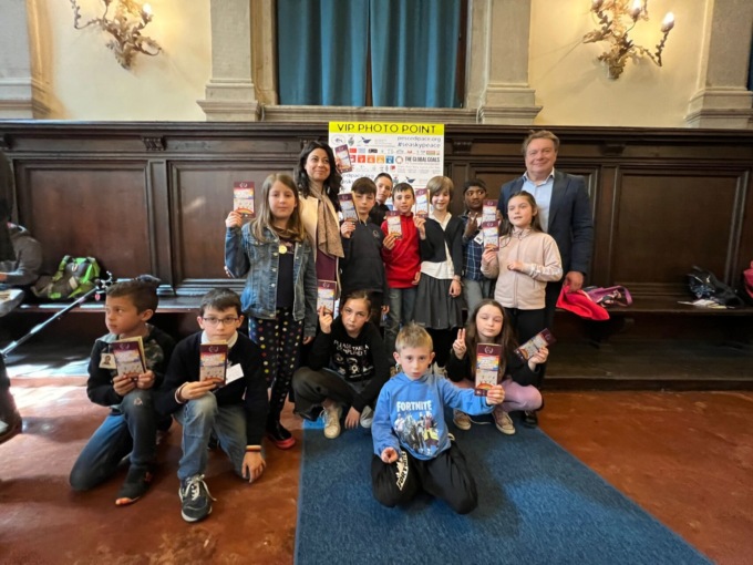 Venezia consegna il “Passaporto di Pace” a 1000 bambini di quattro diverse nazioni