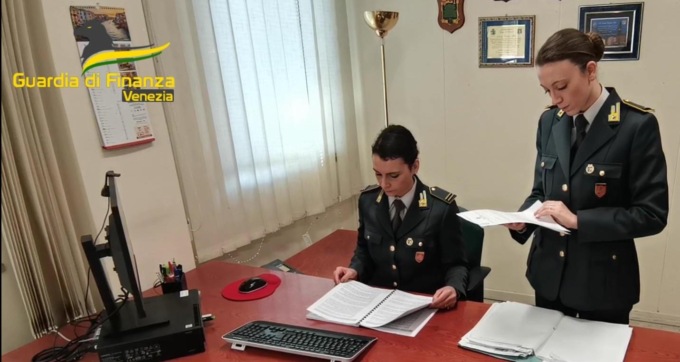 Maxi frode fiscale nel Veneziano: nei guai due imprenditori e un commercialista