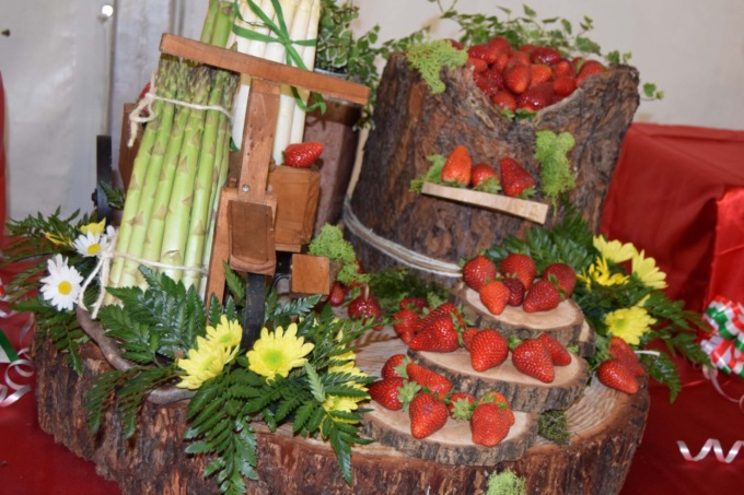 Festa dell’asparago e della fragola: doppio appuntamento con le delizie del territorio