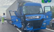 Grave incidente tra due camion in autostrada A4 in direzione Trieste