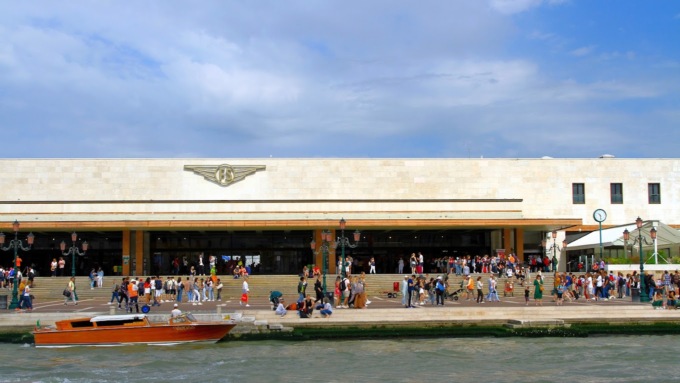 Stazione di Venezia Santa Lucia: soppressioni, modifiche di orario, limitazioni di percorso