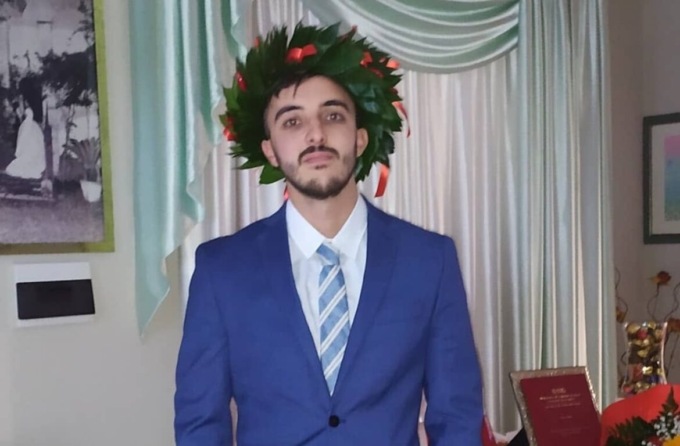 Travolto e ucciso da un treno a Mestre, addio al 25enne Manuel Tripargoletti