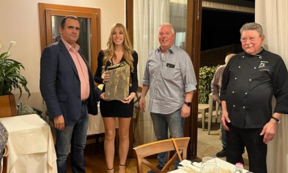 Premio Locanda Da Gerry 2023: riconoscimento alla miss gondoliera Sara Pilla