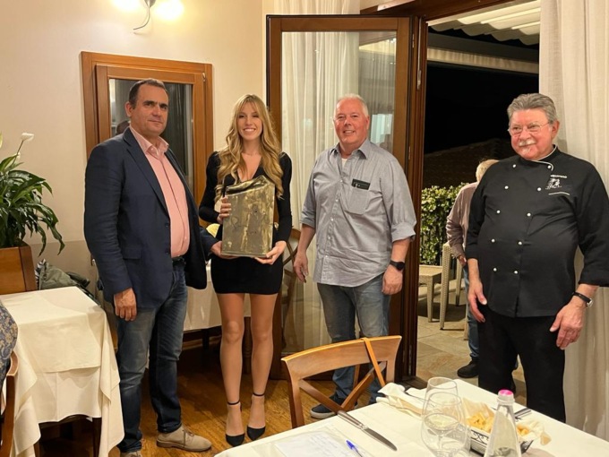 Premio Locanda Da Gerry 2023: riconoscimento alla miss gondoliera Sara Pilla