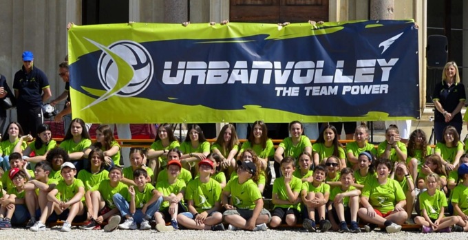 Urban Volley, le foto della presentazione: oltre 25 squadre e 500 atleti coinvolti
