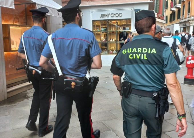 Pattugliamenti congiunti Carabinieri e Guardia civil spagnola a Venezia