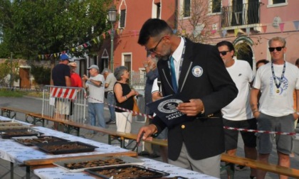 Malamocco nel Guinness dei primati grazie a ventimila cozze gratinate. Le immagini