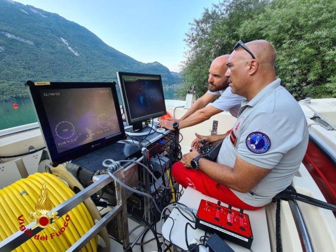 Recuperato a 40 metri di profondità il corpo di Andrei Boicenco: era scomparso nel Lago Morto venerdì 18 agosto 2023