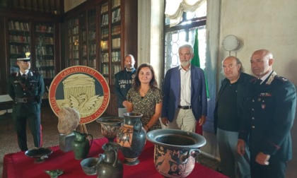 Venezia, 226 reperti archeologici recuperati e riconsegnati allo Stato: l'operazione dei Carabinieri 