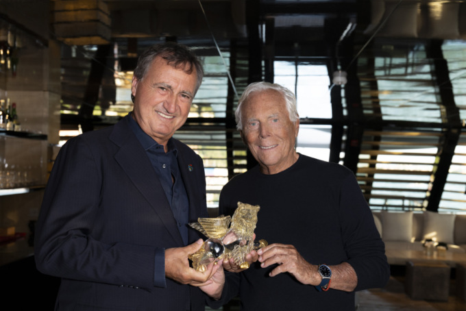 Venezia 80, Leone d’Oro a Giorgio Armani. Il sindaco Brugnaro: “Premio al saper fare italiano”