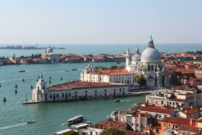 Overtourism in crescita: Venezia tra le città più colpite