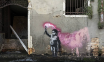L'opera di Banksy a Venezia è salva ma potrebbe essere svelata l'identità del misterioso artista