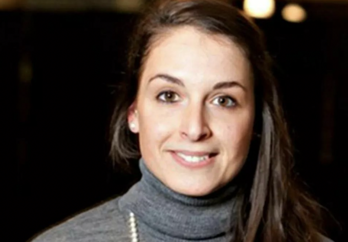 Otto anni dall’attentato terroristico al Bataclan: quel giorno morì anche la veneziana Valeria Solesin