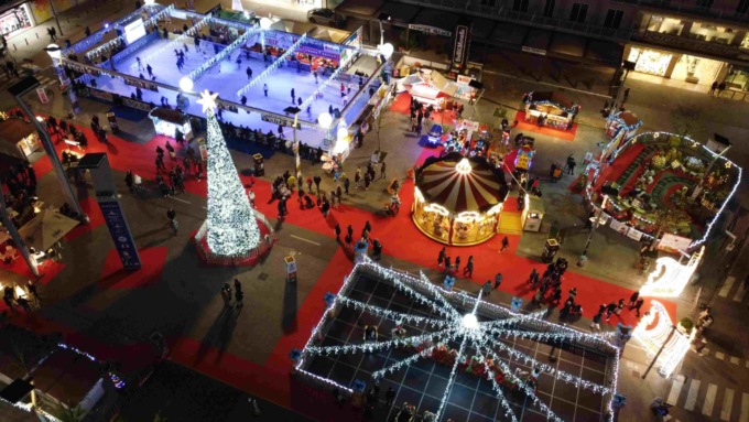 A Jesolo è già… Natale: il villaggio prende forma