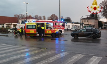 Incidente tra due auto a Marghera, tre persone ferite