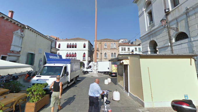 Anziano investito e ucciso a Chioggia da un camion dei rifiuti