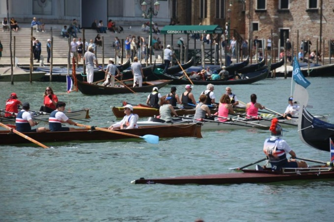 Grande successo per Vogalonga, nella laguna di Venezia oltre 7.500 partecipanti da tutto il mondo